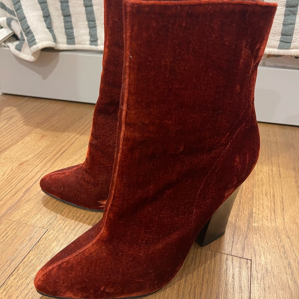Zara velvet boots 38